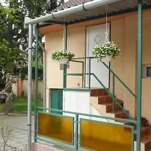 Jade Panzio Guest house